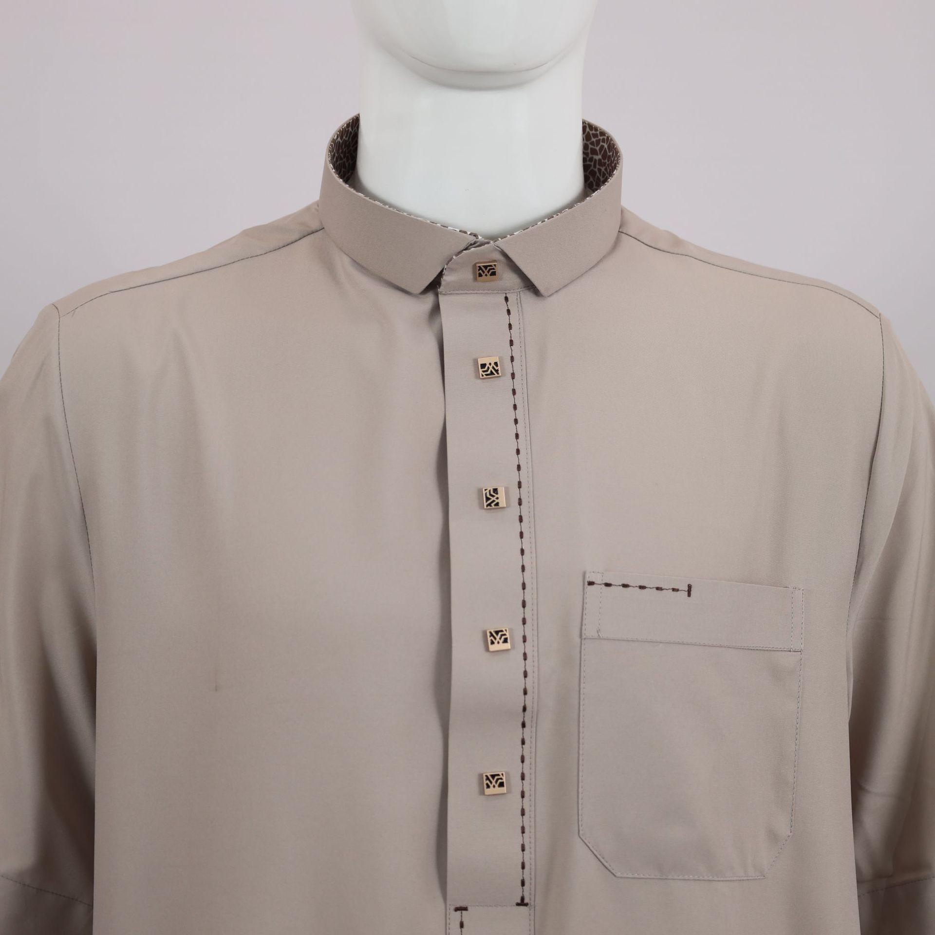 Arabische Herrenrobe im Katar- – Men'S Fashion Qatar Bewertung und Preis